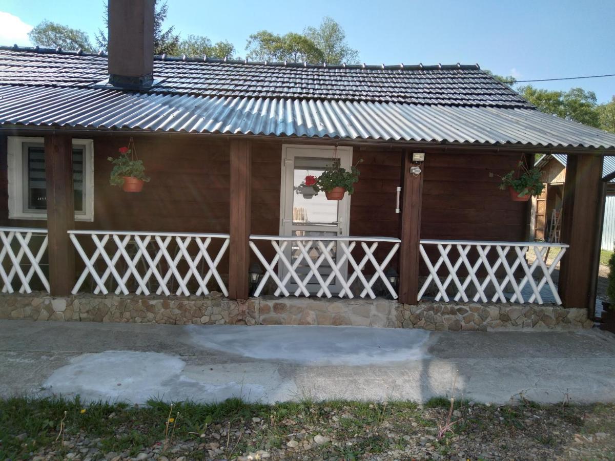 Domek Na Prerii Villa Ustrzyki Dolne Kültér fotó